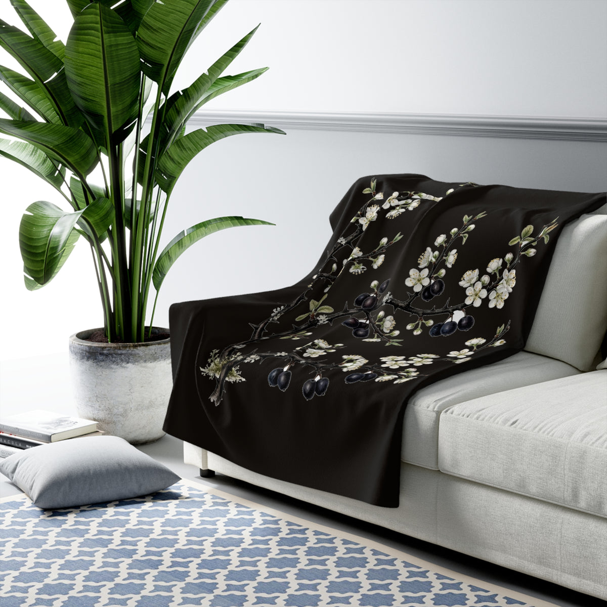 Apothecary of Thorns Sherpa Blanket - Blackthorn - product photo 5