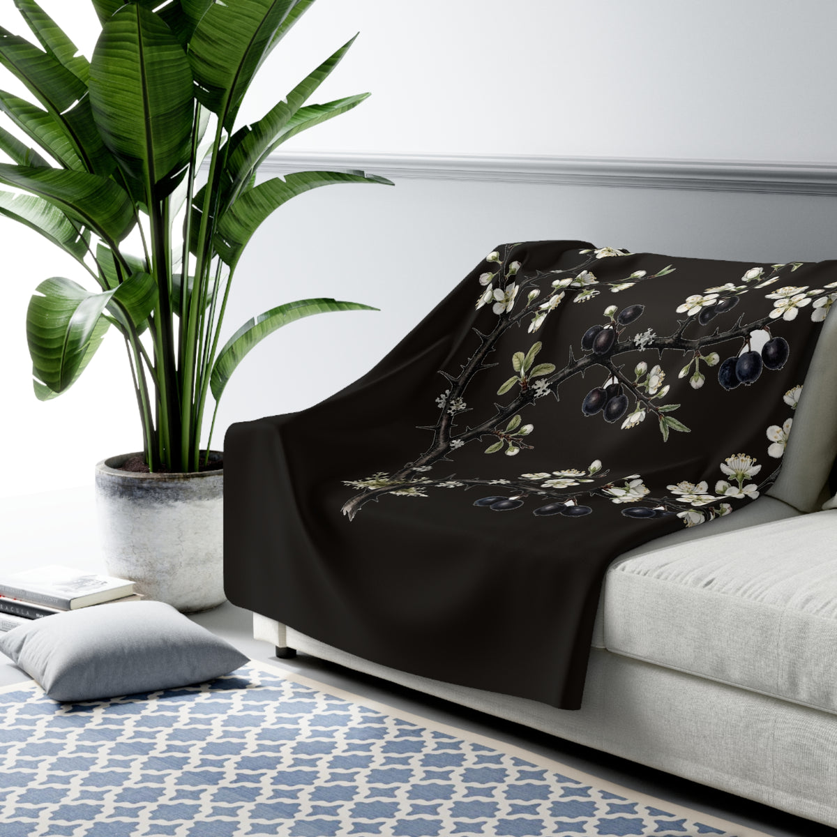 Apothecary of Thorns Sherpa Blanket - Blackthorn - product photo 8